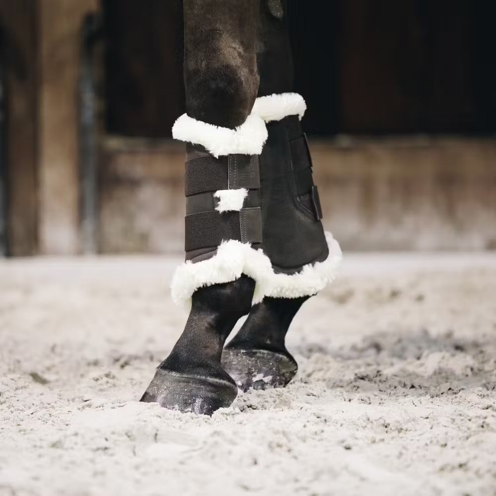 Brushing Boots Air