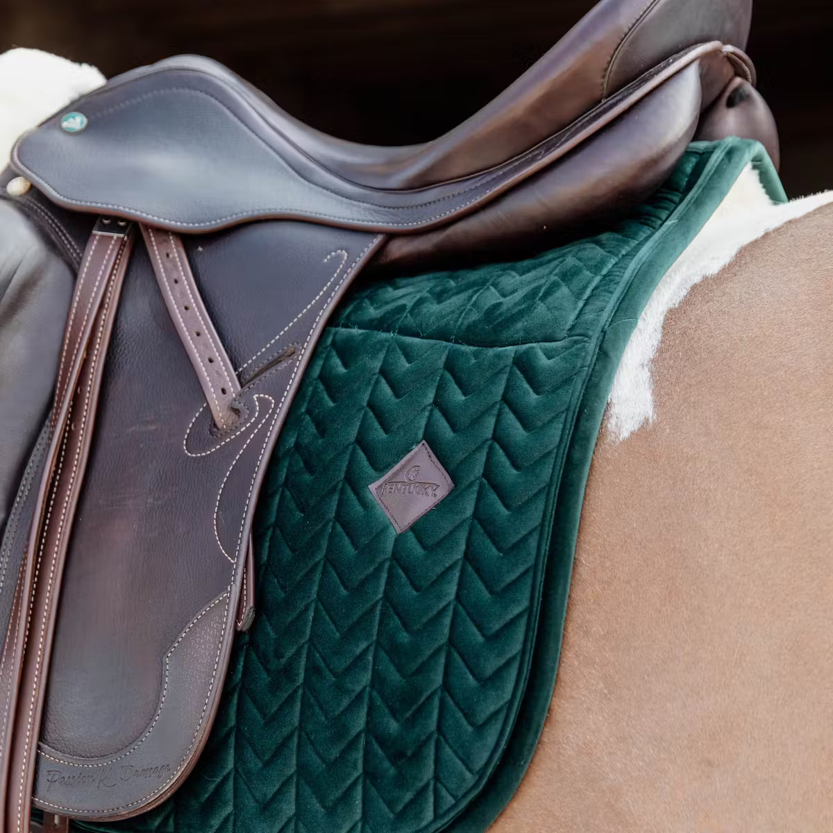 Skin Friendly Schabracke Velvet Dressur