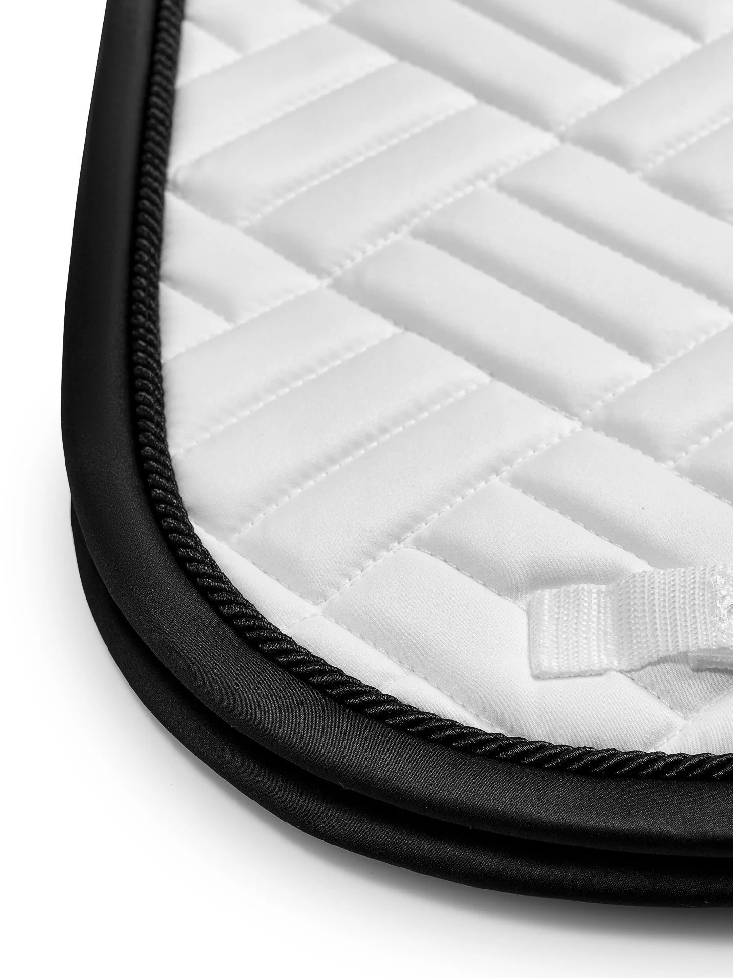Schabracke White Black