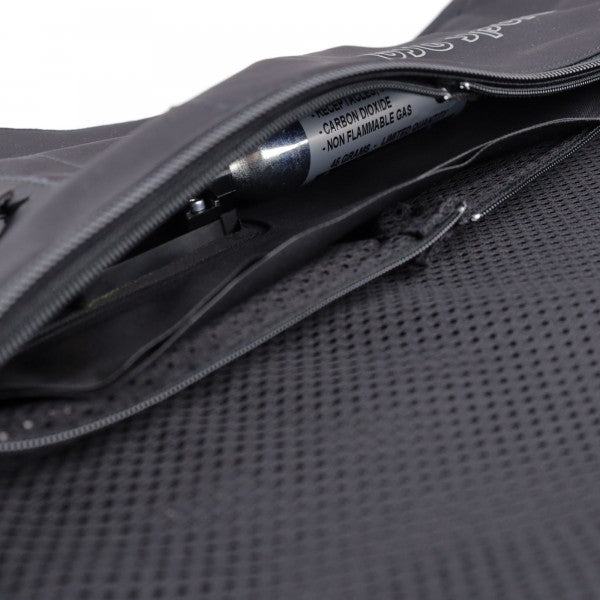 AIXPLORER Softshell Airbag-Weste, moderne Luft-Weste, atmungsaktiv und komfortabel, mit bewährtem EquiAirbag®-System, inkl. einer CO2-Kartusche à 45 g und Werkzeug