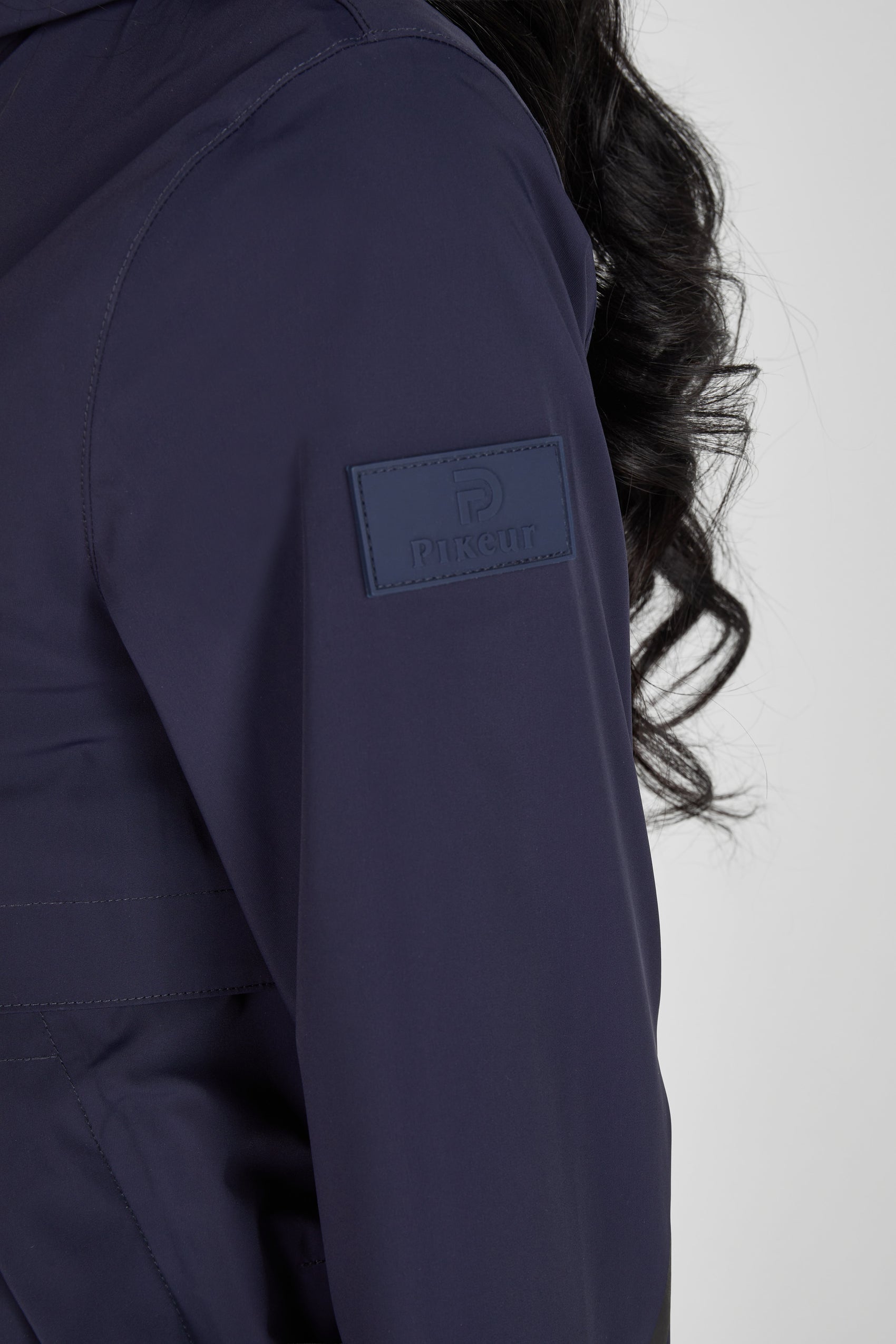 PIKEUR RAINJACKET THE CORE